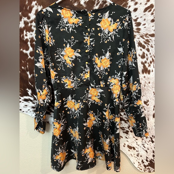 Free People- Parker Dress, black/orange/silver floral long size 4 - Picture 7 of 10